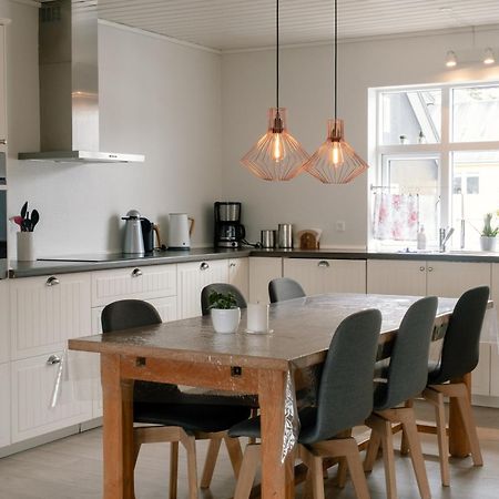 Spacious City Center Home By The Sea Klaksvík Exteriér fotografie