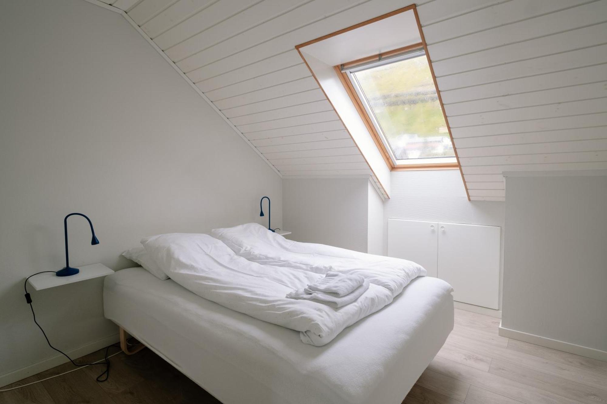Spacious City Center Home By The Sea Klaksvík Exteriér fotografie