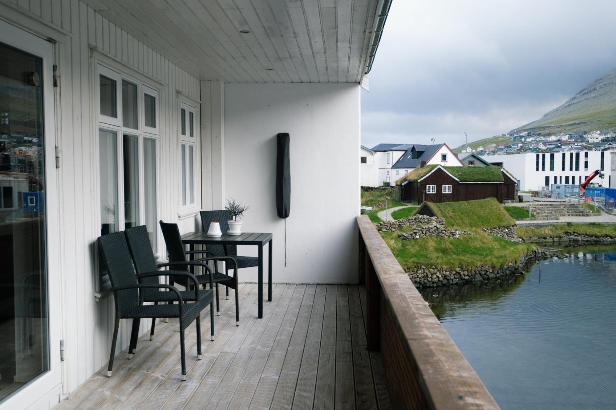 Spacious City Center Home By The Sea Klaksvík Exteriér fotografie